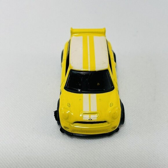Mattel Hot Wheels Mini Cooper Challenge E40 Car Toy Vehicle Diecast Model Yellow - Picture 3 of 8